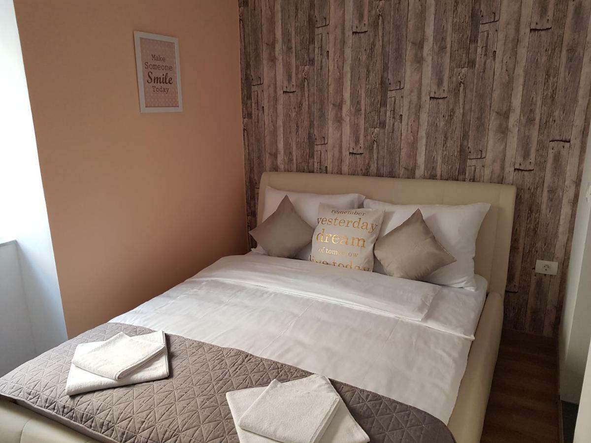 Piraneska Penzión pre hostí Piran
